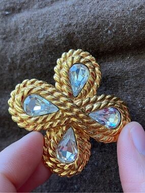 Gold Rope Cross Crystal Brooch - Unbranded